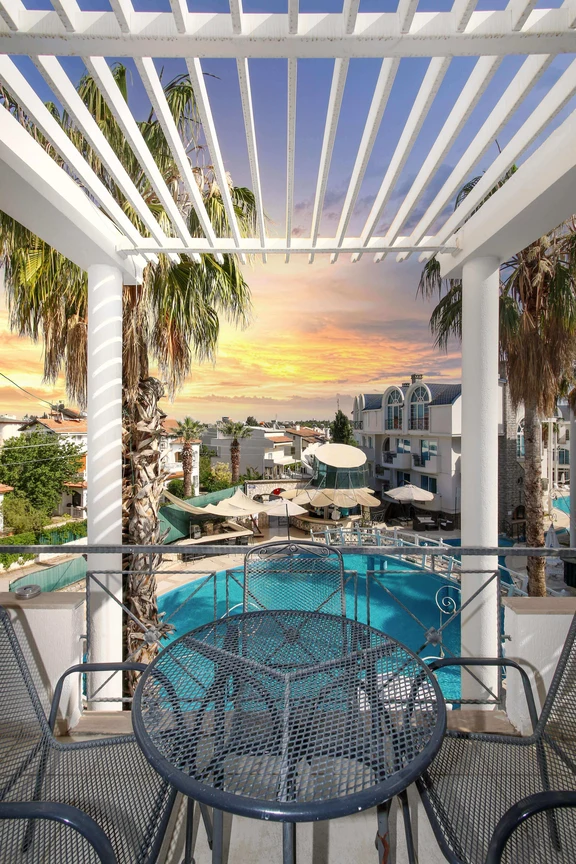 Seahorse Deluxe Hotel